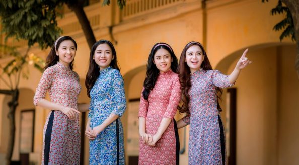 chup-anh-ao-dai-o-hoang-thanh (10) Kinh nghiệm chụp ảnh áo dài ở Hoàng Thành Thăng Long đẹp