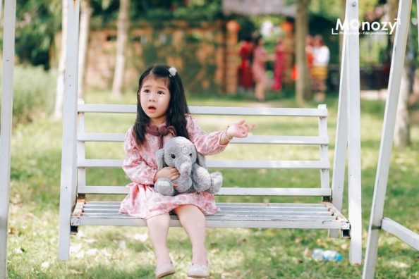 chụp ảnh ngoại cảnh cho bé