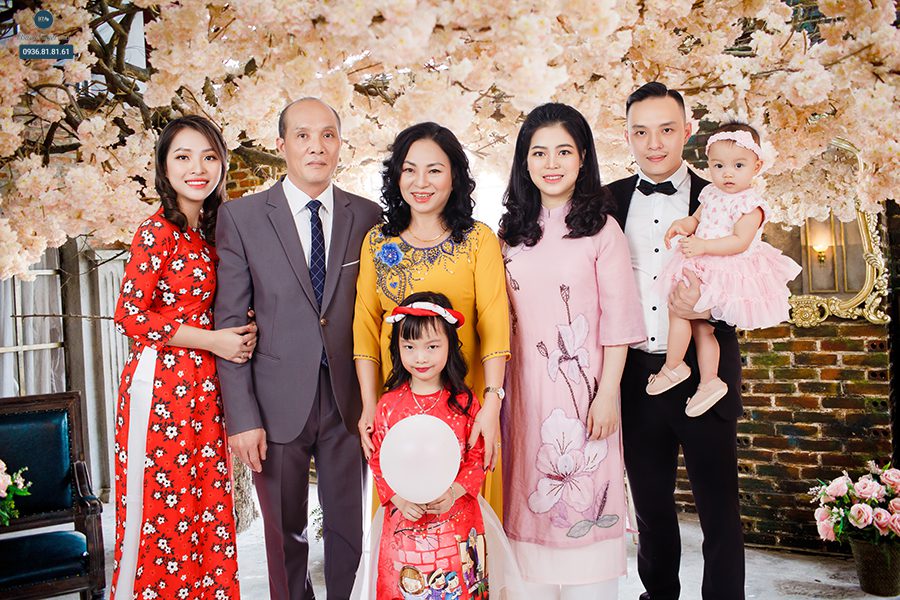 Chụp ảnh Tết gia đình Lưu giữ khoảnh khắc sum vầy ấm áp